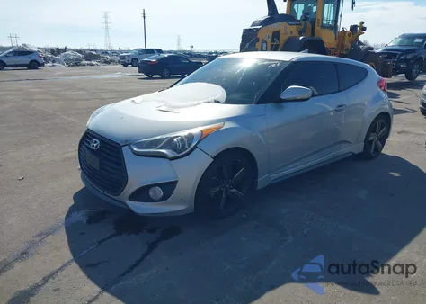 2015 Hyundai Veloster Turbo z USA, uszkodzony, nr VIN KMHTC6AE3FU240657